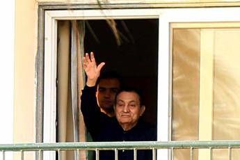 Mubarak è libero, l'ex rais è tornato nella sua residenza al Cairo Mubarak è libero, l'ex rais è tornato nella sua residenza al Cairo