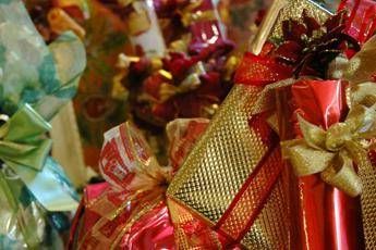 Ansia e stress, l'altra faccia del Natale. E 1 italiano su 2 sogna di saltarlo Ansia e stress, l'altra faccia del Natale. E 1 italiano su 2 sogna di saltarlo