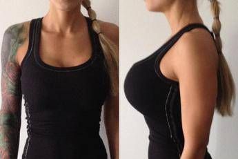 Troppo sexy in canottiera, donna cacciata da palestra si sfoga su Facebook Troppo sexy in canottiera, donna cacciata da palestra si sfoga su Facebook