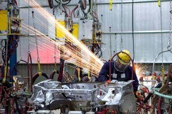 La crisi ha aumentato le diseguaglianze in Italia, 5% popolazione controlla 32,1% ricchezza La crisi ha aumentato le diseguaglianze in Italia, 5% popolazione controlla 32,1% ricchezza