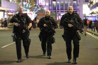Incubo terrorismo, un'ora di panico a Londra Incubo terrorismo, un'ora di panico a Londra