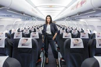 Pausini hostess per un giorno Pausini hostess per un giorno
