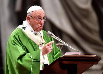 Migranti, Papa: Vincere le nostre paure Migranti, Papa: Vincere le nostre paure