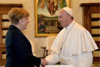 I vertici Ue in udienza dal Papa: Bergoglio riceve il