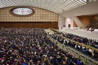Papa denuncia truffa: Delinquente chi chiede soldi per entrare in udienza Papa denuncia truffa: Delinquente chi chiede soldi per entrare in udienza