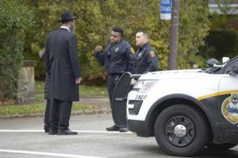 Pittsburgh, entra in sinagoga e fa una strage Pittsburgh, entra in sinagoga e fa una strage