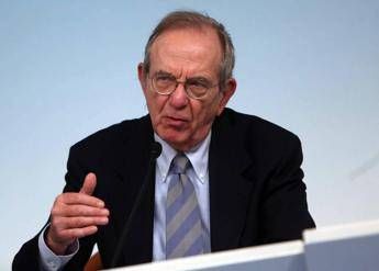 Padoan: Autorità Vigilanza potevano fare meglio Padoan: Autorità Vigilanza potevano fare meglio
