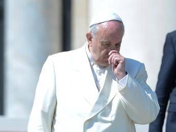 Papa: Massacro armeni primo genocidio del XX secolo. La Turchia protesta Papa: Massacro armeni primo genocidio del XX secolo. La Turchia protesta