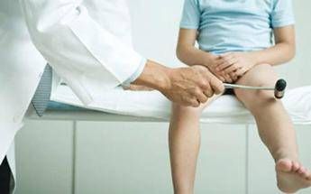 Il pediatra sulle parole del Papa: Più empatia con bimbi aiuta a non far loro paura Il pediatra sulle parole del Papa: Più empatia con bimbi aiuta a non far loro paura