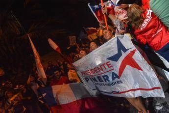 Pinera presidente, la destra torna al potere in Cile Pinera presidente, la destra torna al potere in Cile