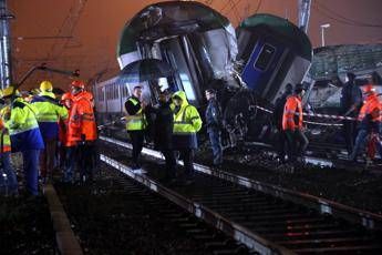 Treno deragliato, spuntano altri indagati Treno deragliato, spuntano altri indagati