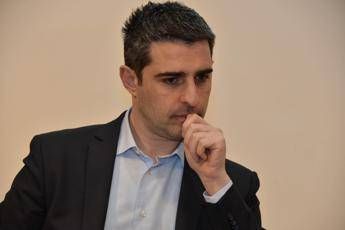 M5S, Pizzarotti attacca: Grillo è garante del nulla, vergogna M5S, Pizzarotti attacca: Grillo è garante del nulla, vergogna