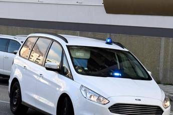 Uccide e mura nel cemento il marito Uccide e mura nel cemento il marito