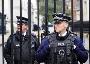 Orrore a Londra, decapitata una donna italiana. La polizia ha fermato un sospetto Orrore a Londra, decapitata una donna italiana. La polizia ha fermato un sospetto