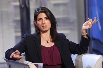 Raggi: Non sono lo sfogatoio d'Italia Raggi: Non sono lo sfogatoio d'Italia