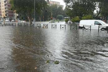Roma sorpresa dalla grandine Roma sorpresa dalla grandine