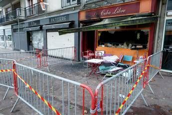 Francia, incendio in un bar di Rouen: morti 13 ragazzi, 6 feriti Francia, incendio in un bar di Rouen: morti 13 ragazzi, 6 feriti