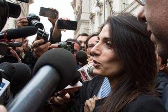 Falso e abuso d'ufficio, Virginia Raggi rischia il processo Falso e abuso d'ufficio, Virginia Raggi rischia il processo