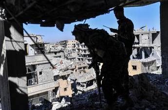 Liberata Raqqa, cade l'ultima roccaforte Isis in Siria Liberata Raqqa, cade l'ultima roccaforte Isis in Siria