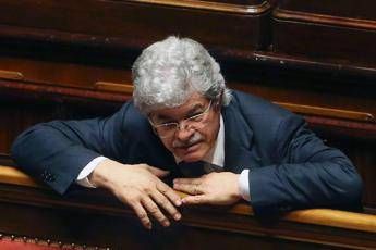 Razzi ripescato? Lui: Non so niente Razzi ripescato? Lui: Non so niente