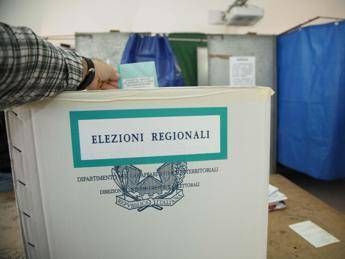 Regionali: Liguria a Toti, Campania a De Luca e Umbria a Marini. Stravincono Emiliano, Rossi e Zaia Mappa voto /Infografica /Video Adnkronos Risultati Live Regionali: Liguria a Toti, Campania a De Luca e Umbria a Marini. Stravincono Emiliano, Rossi e Zaia Mappa voto /Infografica /Video Adnkronos Risultati Live