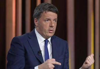 Renzi: Minacciare Mattarella è indegno Renzi: Minacciare Mattarella è indegno