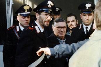 Beni sequestrati a Riina, il genero su Fb: E' solo un polverone Beni sequestrati a Riina, il genero su Fb: E' solo un polverone