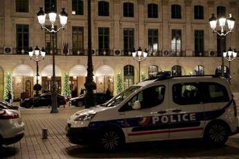 Colpo milionario al Ritz di Parigi Colpo milionario al Ritz di Parigi