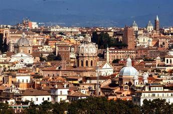 Roma, tassa di soggiorno anche su affitti brevi Roma, tassa di soggiorno anche su affitti brevi