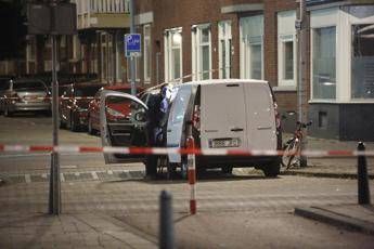 Rotterdam, allerta per furgone con bombole gas: due arresti Rotterdam, allerta per furgone con bombole gas: due arresti
