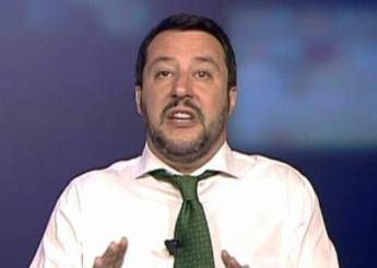 Salvini: Le Ong che salvano i migranti? Arrestateli tutti Salvini: Le Ong che salvano i migranti? Arrestateli tutti