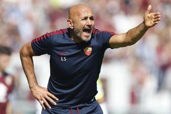 Spalletti: Totti in gruppo. Con il Pescara gara insidiosa Spalletti: Totti in gruppo. Con il Pescara gara insidiosa