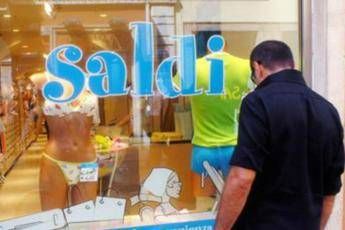 Saldi, attenti alle fregature: 10 consigli utili Saldi, attenti alle fregature: 10 consigli utili