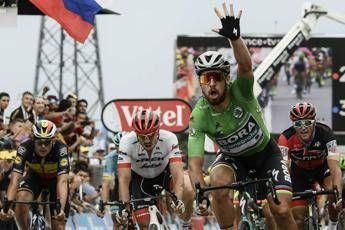 Tour de France, Sagan vince 13esima tappa Tour de France, Sagan vince 13esima tappa