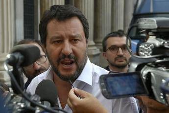 Salvini: Minacce da Ue? Tra 6 mesi verranno licenziati Salvini: Minacce da Ue? Tra 6 mesi verranno licenziati