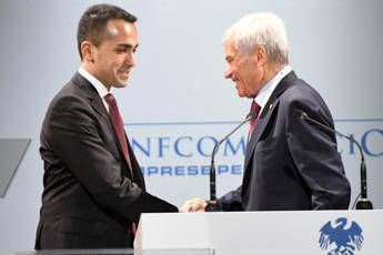 Di Maio: L'Iva non aumenterà Di Maio: L'Iva non aumenterà