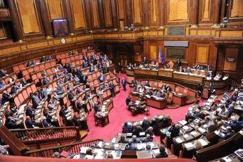 http://www.adnkronos.com/rf/image_size_400x300/Pub/AdnKronos/Assets/Immagini/Redazionale/S/senato_aula_1_fg.jpg