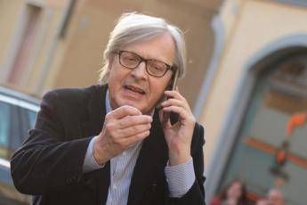 5 Stelle vs Sgarbi 5 Stelle vs Sgarbi