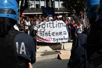Roma, Parolin: Violenza inaccettabile Roma, Parolin: Violenza inaccettabile