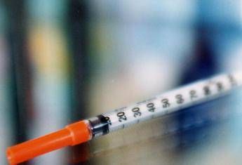 Finto medico usa siringhe infette: 33 positivi a Hiv Finto medico usa siringhe infette: 33 positivi a Hiv