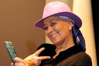 Carolyn Smith: Ho sconfitto il cancro ma resto sotto controllo Carolyn Smith: Ho sconfitto il cancro ma resto sotto controllo
