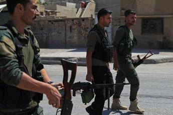 Siria, forze curde: Catturato combattente italiano dell'Isis Siria, forze curde: Catturato combattente italiano dell'Isis
