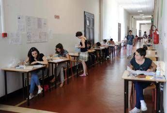 Maturità, per comunicare e scambiarsi appunti meglio le chat Maturità, per comunicare e scambiarsi appunti meglio le chat