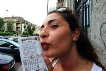 SuperEnalotto, jackpot sfonda i 100 milioni SuperEnalotto, jackpot sfonda i 100 milioni