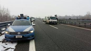 Assalto a portavalori, caccia al commando Assalto a portavalori, caccia al commando