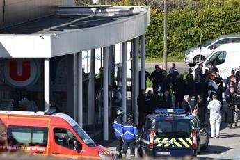 Morto l'agente eroe di Trèbes Morto l'agente eroe di Trèbes