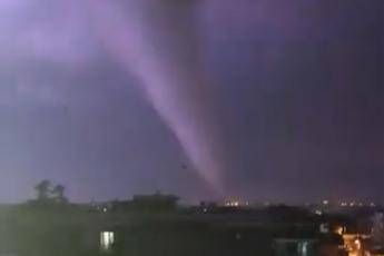 Violenta tromba d'aria a Caserta Violenta tromba d'aria a Caserta