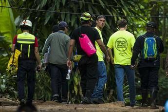 Perché i ragazzi non riescono a uscire dalla grotta Perché i ragazzi non riescono a uscire dalla grotta