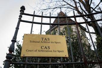 Doping, annullata squalifica a vita per 28 atleti russi Doping, annullata squalifica a vita per 28 atleti russi