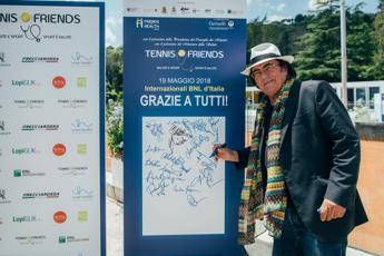 Al Bano: A Tennis&Friends prevenzione batte il nemico in agguato Al Bano: A Tennis&Friends prevenzione batte il nemico in agguato
